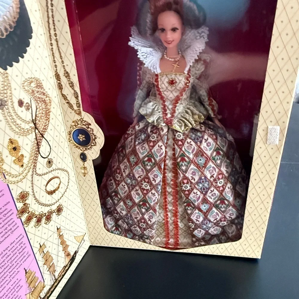 Barbie Elizabethan Queen Renaissance Doll Red and Gold Gown NRFB
